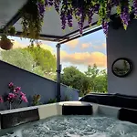 Pensión Ponte Paradiso Suite&spa Santa Cristina Gela (Sicily)